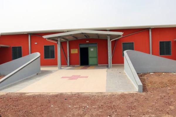 ingresso ospedale africa