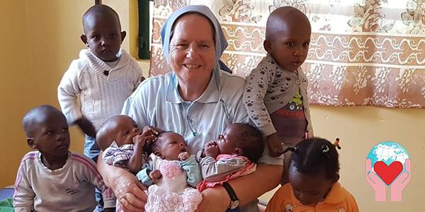 Suor Nadia risponde alla povertÃ  dei bambini inafrica