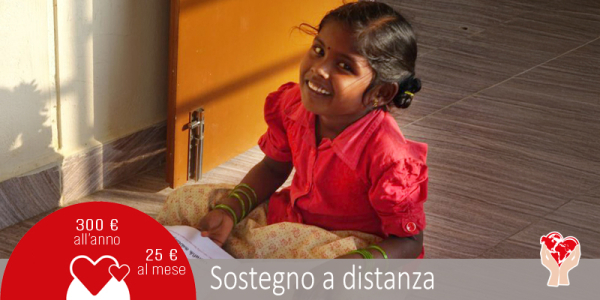 bambina povera in India